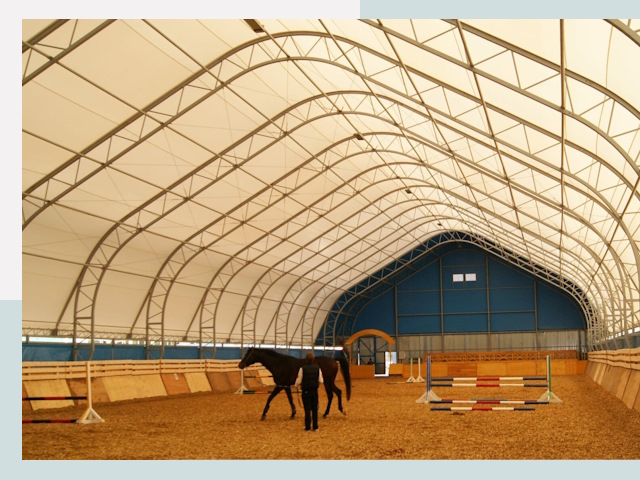 Строительство конных манежей в Серпухове